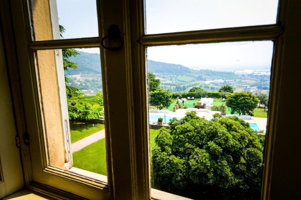 Castello Degli Angeli Otel Carobbio degli Angeli Dış mekan fotoğraf