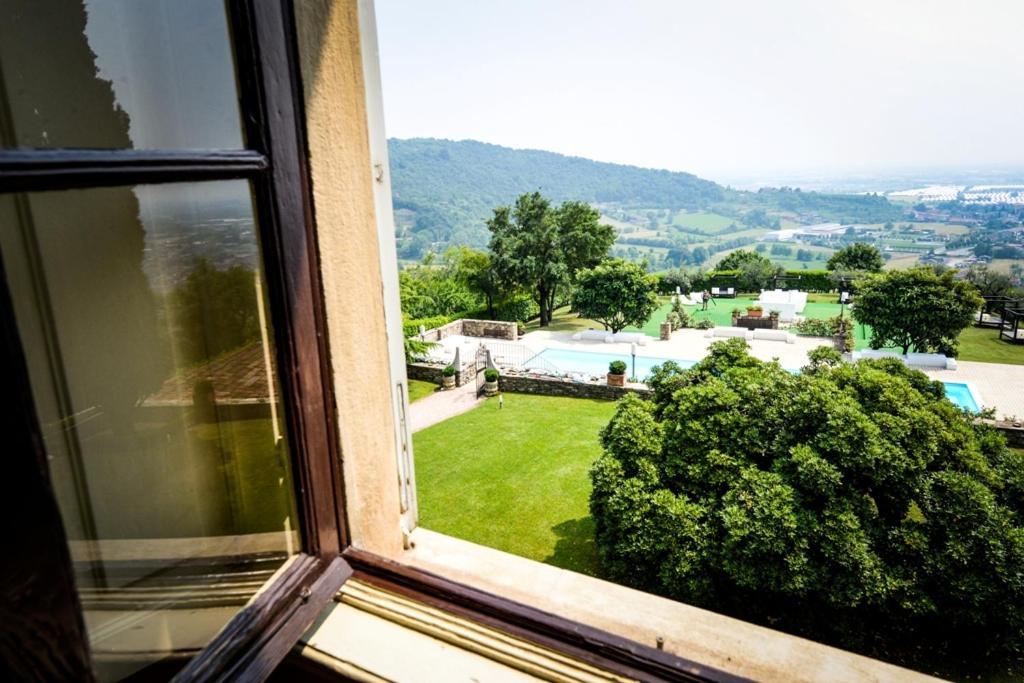 Castello Degli Angeli Otel Carobbio degli Angeli Dış mekan fotoğraf