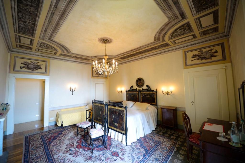Castello Degli Angeli Otel Carobbio degli Angeli Dış mekan fotoğraf