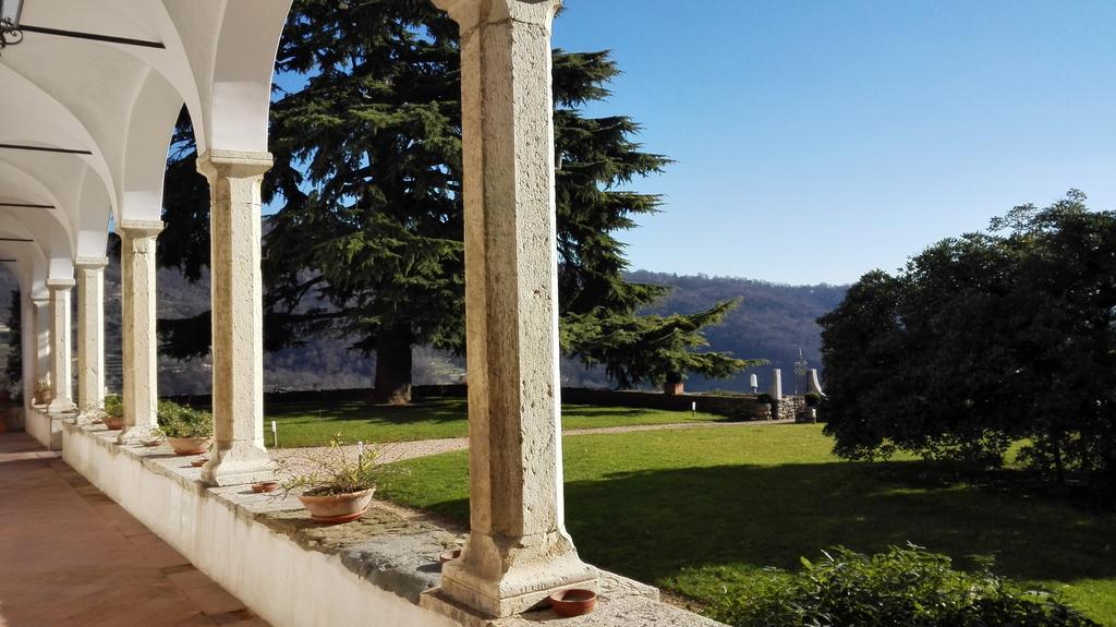 Castello Degli Angeli Otel Carobbio degli Angeli Dış mekan fotoğraf